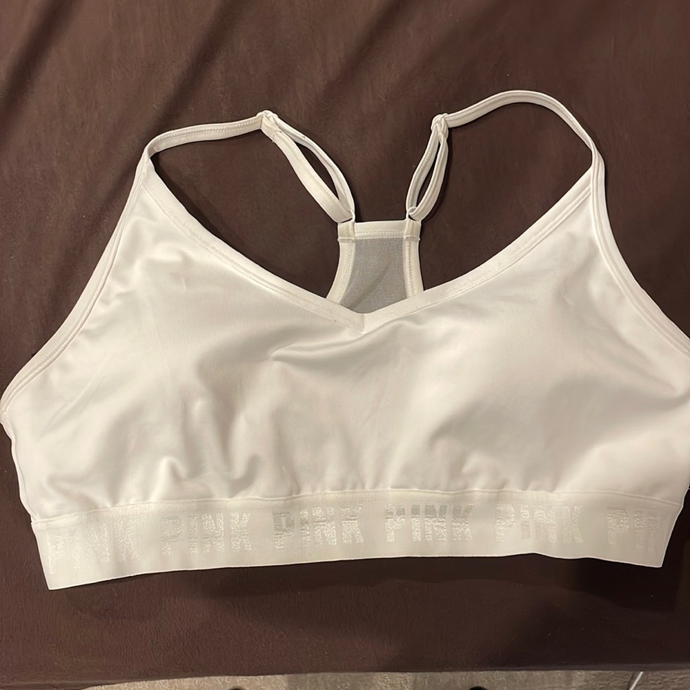 Brand New Pink Ultimate Lighly Lined Sports Bra